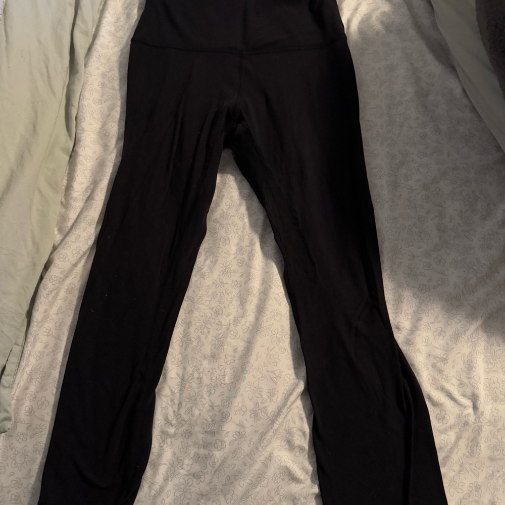 Lululemon align leggings
21”
size 4 
color black